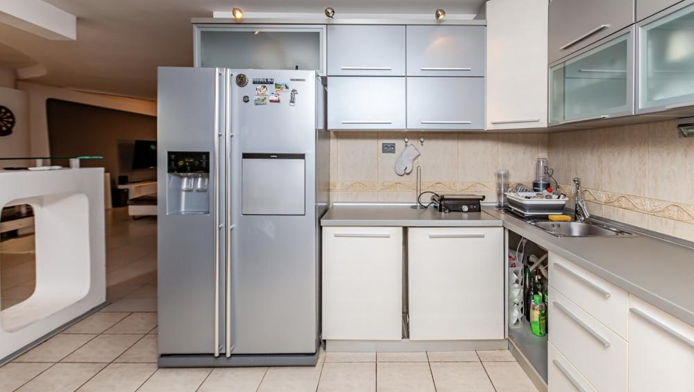 Četvorosoban stan na prodaju, 199m², 209.945€