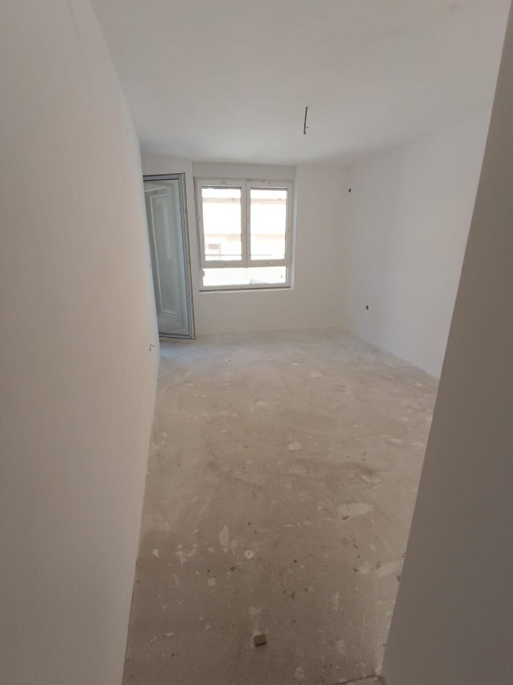 U blizini Medicinskog fakulteta, Dvoiposoban stan na prodaju, 67m², 176.880€