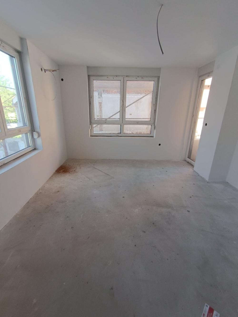 U blizini Medicinskog fakulteta, Dvoiposoban stan na prodaju, 67m², 176.880€
