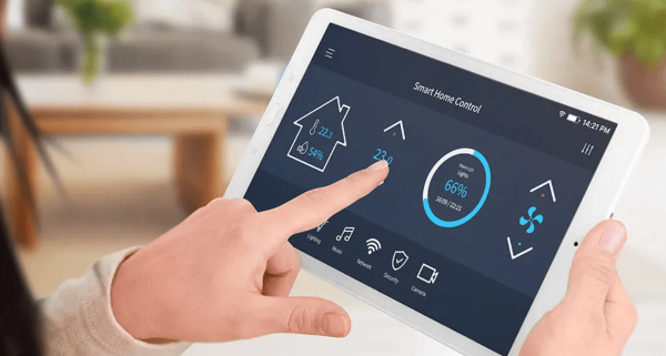 Ilustracija smart tableta za SMART stan